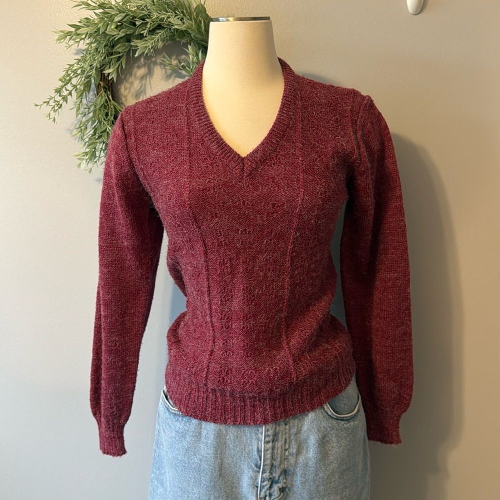 Vintage C’est Joli by Laura Fuzzy V-Neck Sweater Size Medium